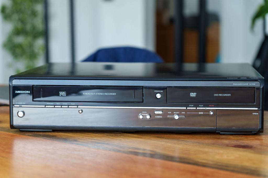 Medion MD-83425 – VHS & DVD recorder, Ophalen of Verzenden, Zo goed als nieuw, VHS-speler of -recorder