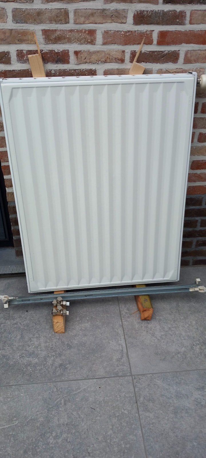 Te koop def radiator wit, Ophalen, Radiator