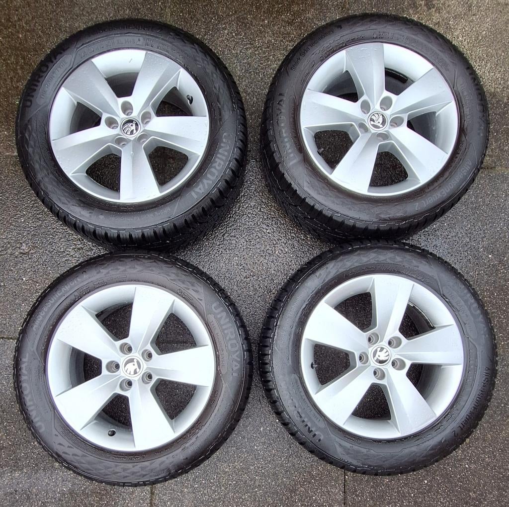 OEM Skoda velgen + Uniroyal All Season banden 205/60 R16, Autos : Pièces & Accessoires, Pneus & Jantes, Pneus et Jantes, 4 Saisons