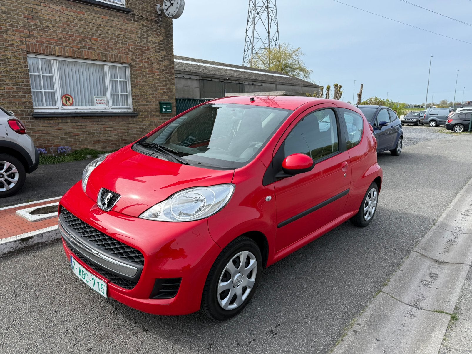 Peugeot 107 1.0 Essence — 2010 — 34 000 km seulement, Rouge, Achat, Boîte manuelle, Electronic Stability Program (ESP)