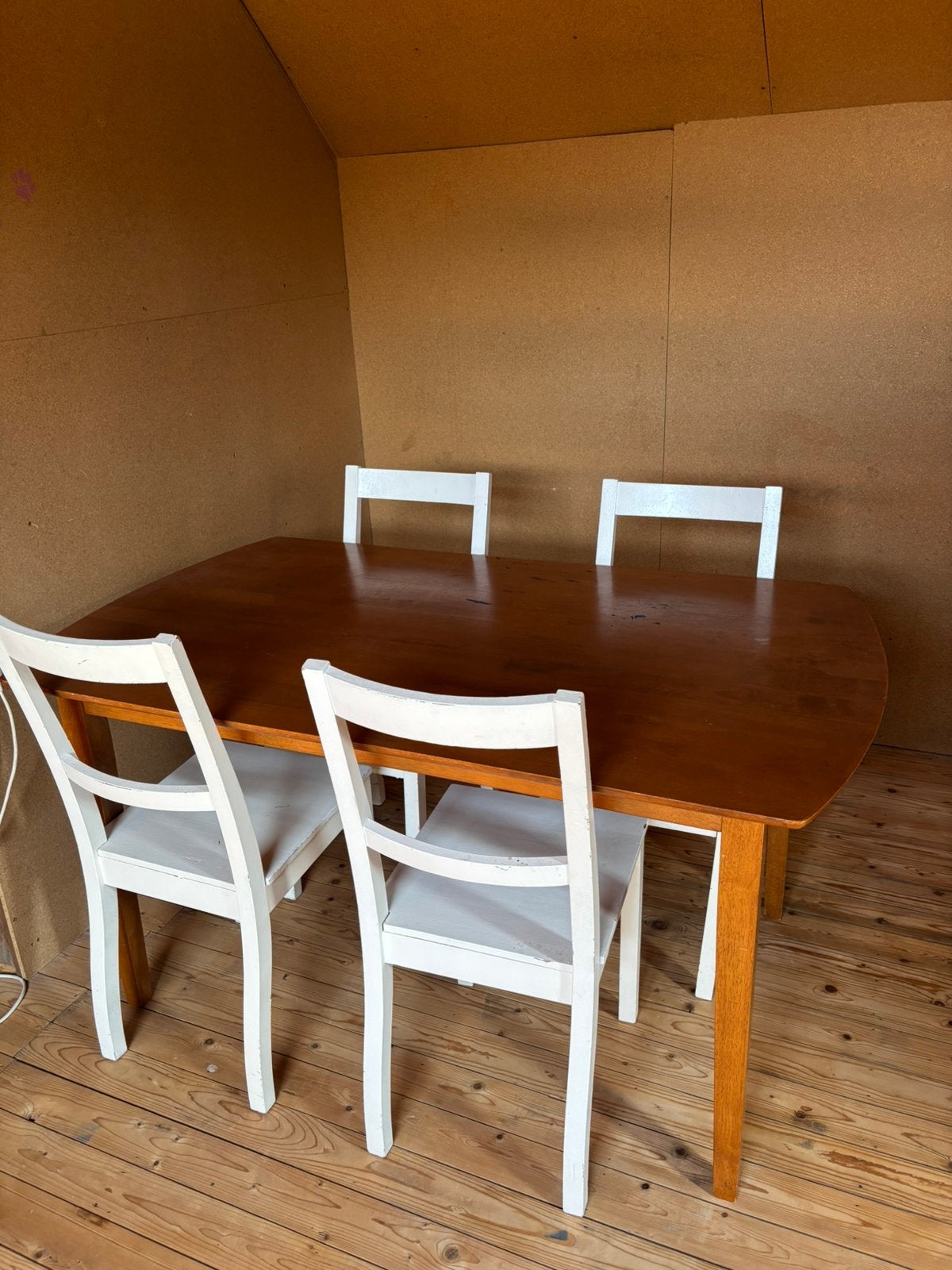 Table avec 4 chaises, Maison & Meubles, Salles à manger complètes, Enlèvement, Comme neuf