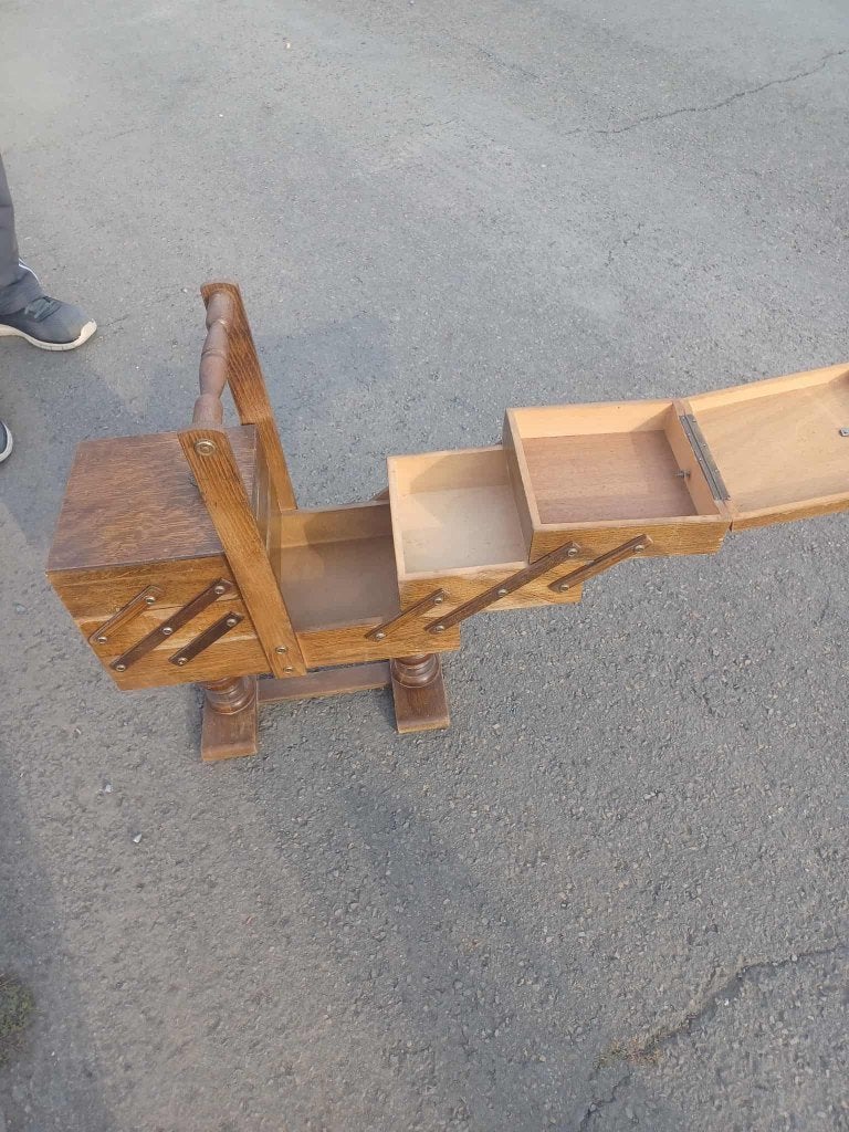 Boîtes à coudre, Enlèvement