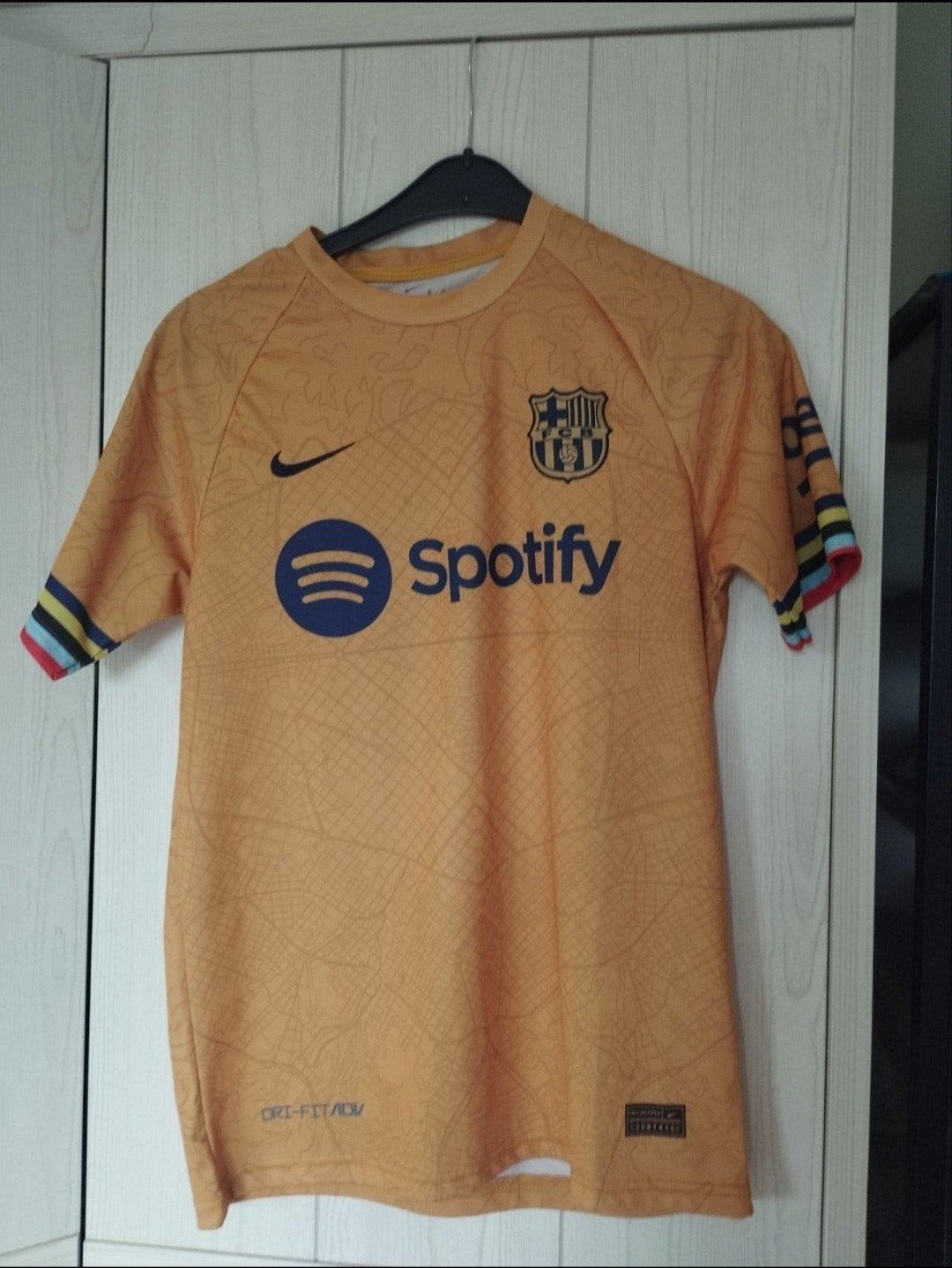 FC Barcelona uitshirt seizoen 2022-2023 Pedri, Maat M, Ophalen, Zo goed als nieuw, Shirt