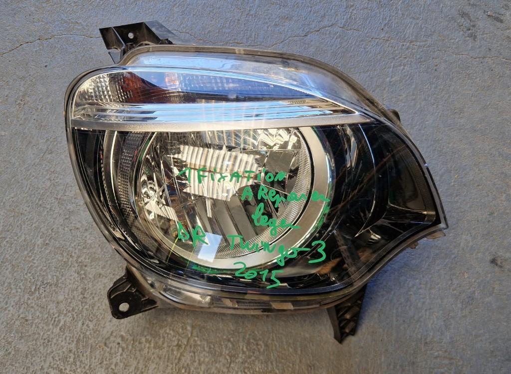 PHARE DROIT RENAULT TWINGO III 3 2015 optique passager feu, Autos : Pièces & Accessoires, Enlèvement, Renault