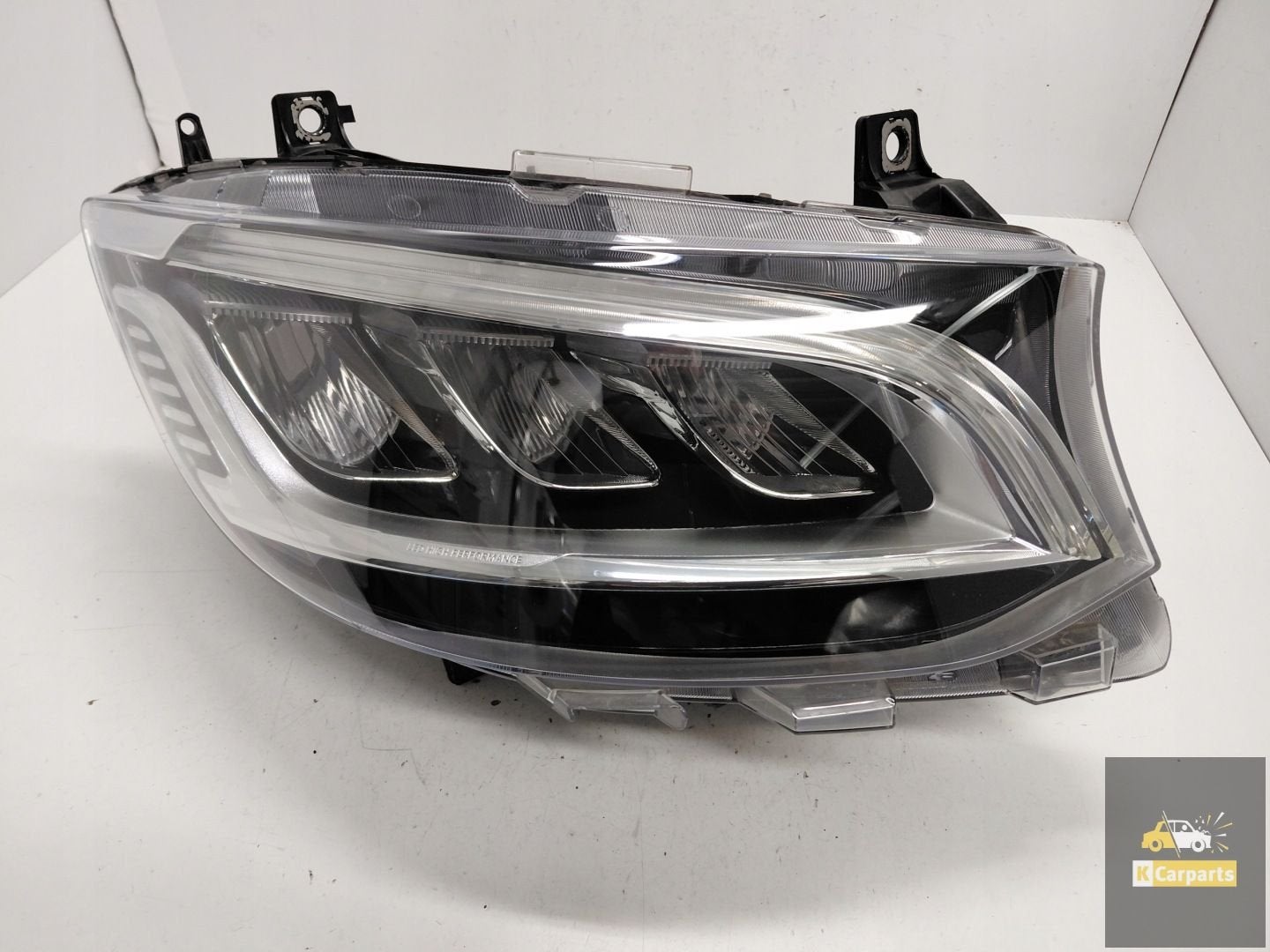 A9109065800, Mercedes Sprinter W907 Phare LED complet droit, Mercedes-Benz AG, Mercedes-Benz, Utilisé, Mercedesstrasse 120
70372  Stuttgart, DE