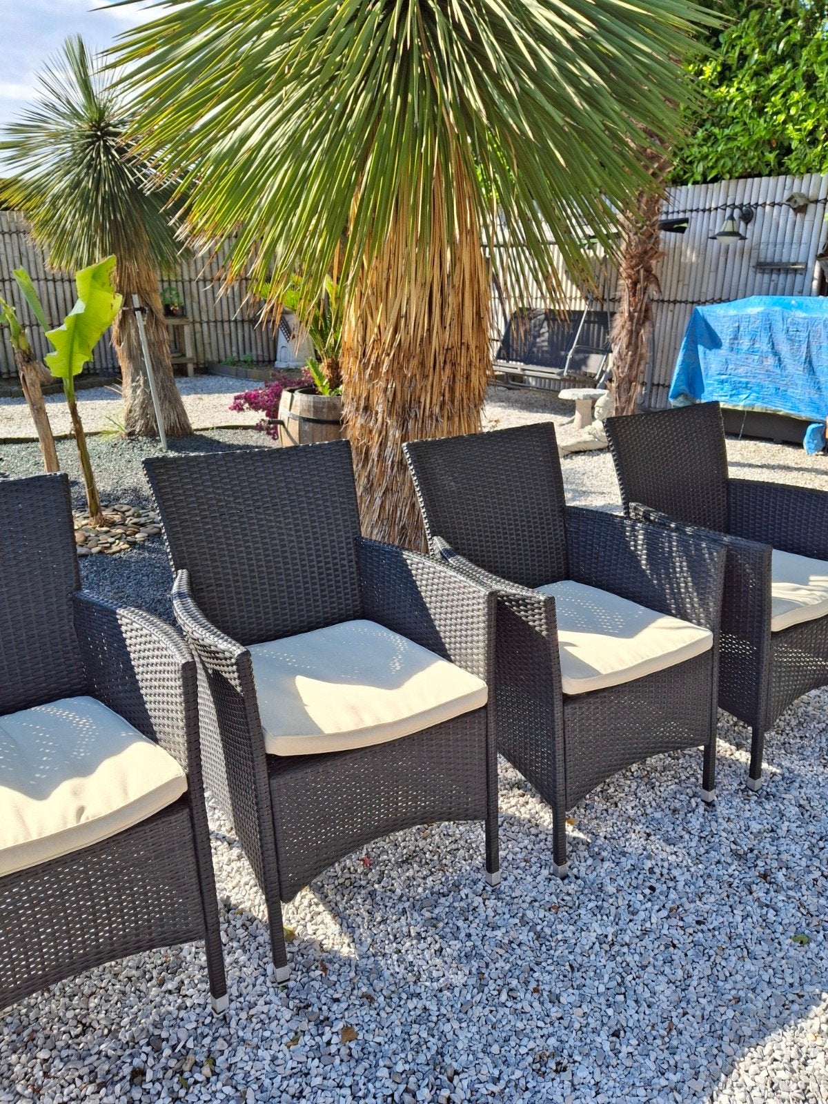 4 prachtige stoelen met kussen nu voor 99€ samen
Merk tarrin, Ophalen, Zo goed als nieuw, Tuinset