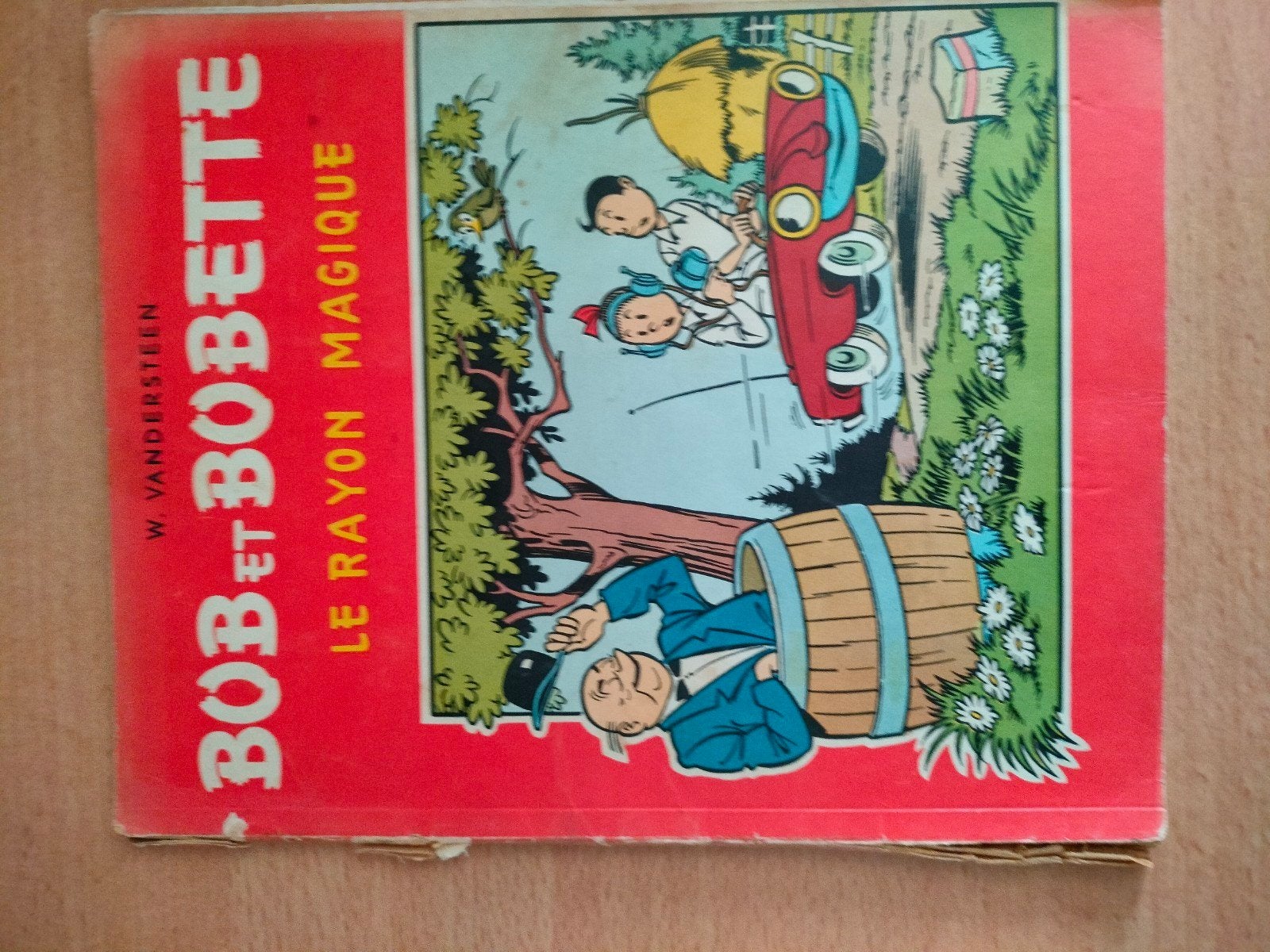 Bob et Bobette 33 Le rayon magique EO 1961, Livres, Enlèvement ou Envoi, Willy Vandersteen, Une BD, Utilisé