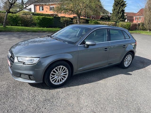 Audi A3 2018 – Bon état – 162 000 km, Stof, Euro 6, Particulier, Zilver of Grijs