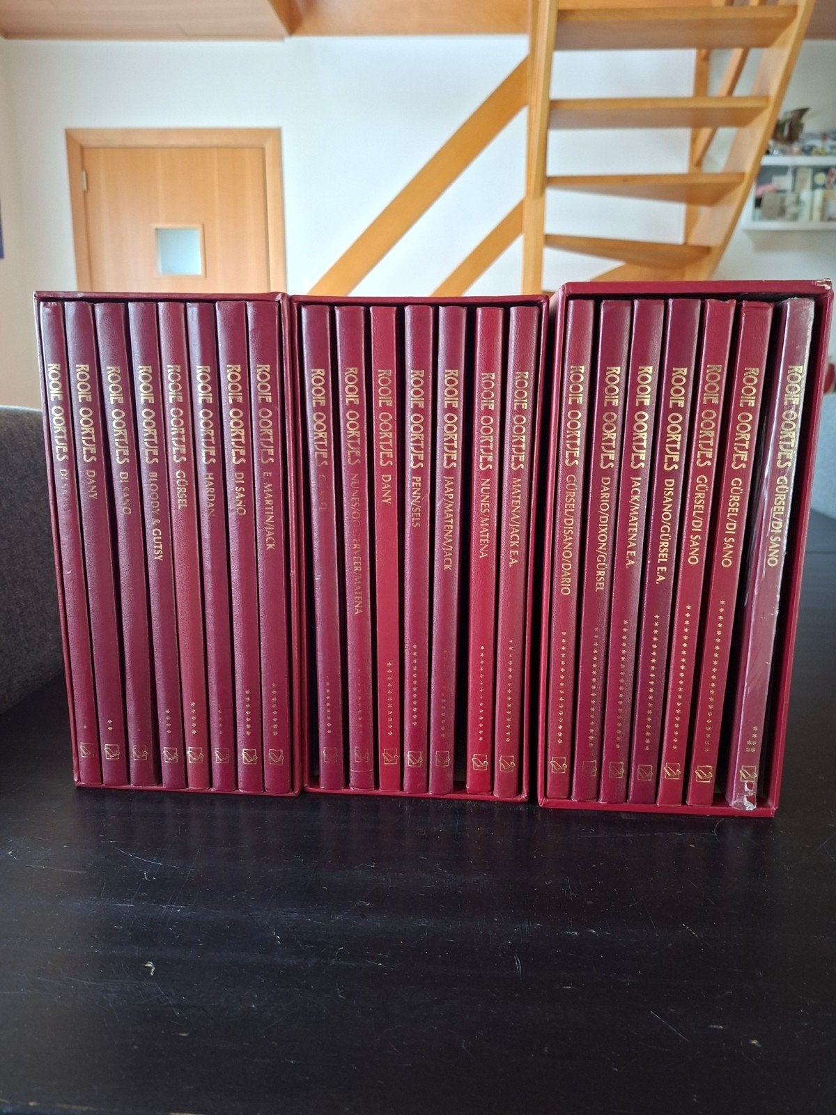 Rode oortjes harde kaft serie, Boeken, Ophalen