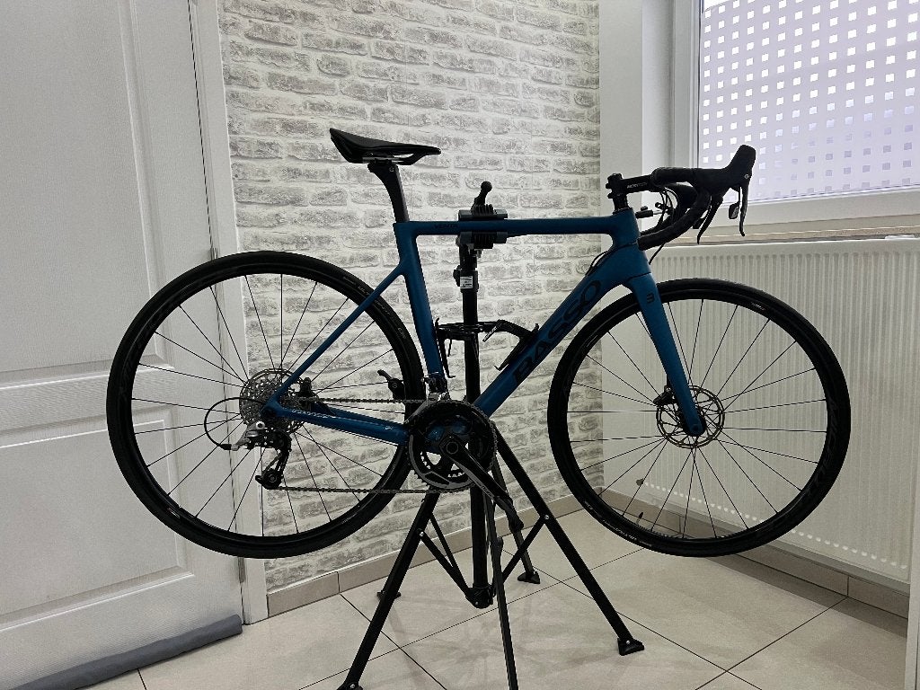 Basso racefiets + staander, Fietsen en Brommers, Fietsen | Racefietsen, Zo goed als nieuw, Heren, Overige merken, Meer dan 20 versnellingen