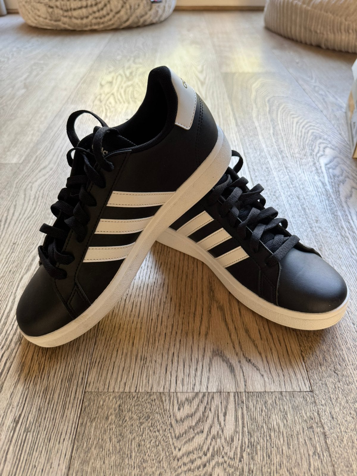Sportschoenen Adidas - maat 39 - perfecte staat, Vêtements | Hommes, Enlèvement ou Envoi, Comme neuf, Chaussures de sport, Noir