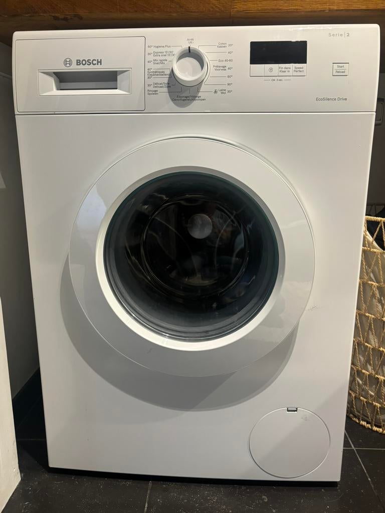 Machine à laver Bosch Series 2, 1200 à 1600 tours, 6 à 8 kg, Programme lavage à la main, Chargeur frontal