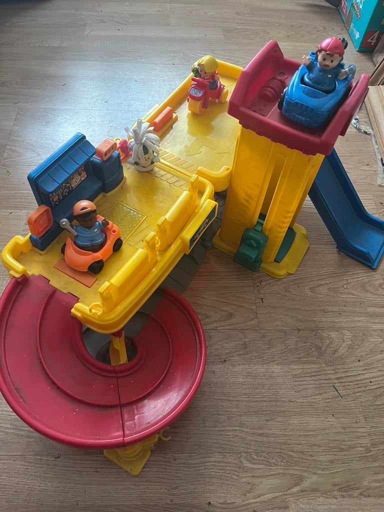 Garagespeelgoed voor kinderen, Ophalen