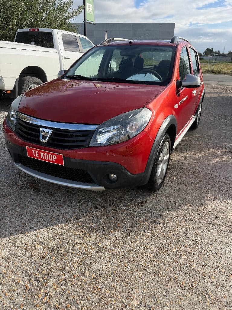 Dacia Sandero Rood, Autos, Rouge, Euro 5, Entreprise, Boîte manuelle