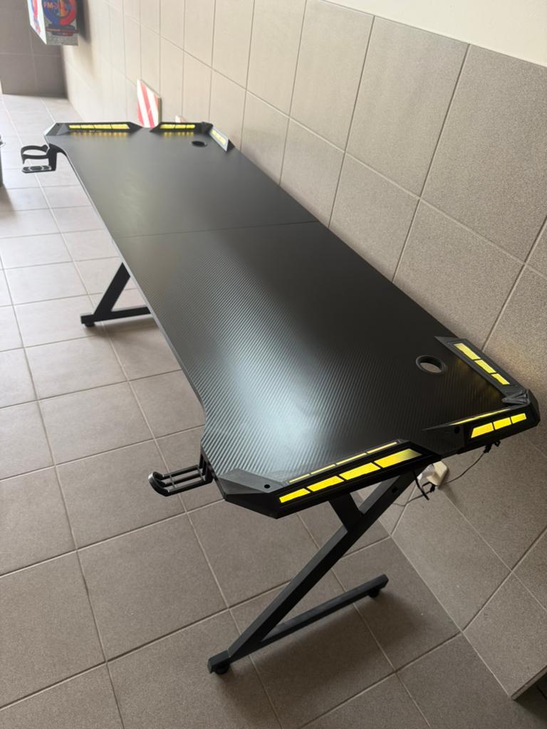 Gaming bureau 160x60, Enlèvement, Comme neuf
