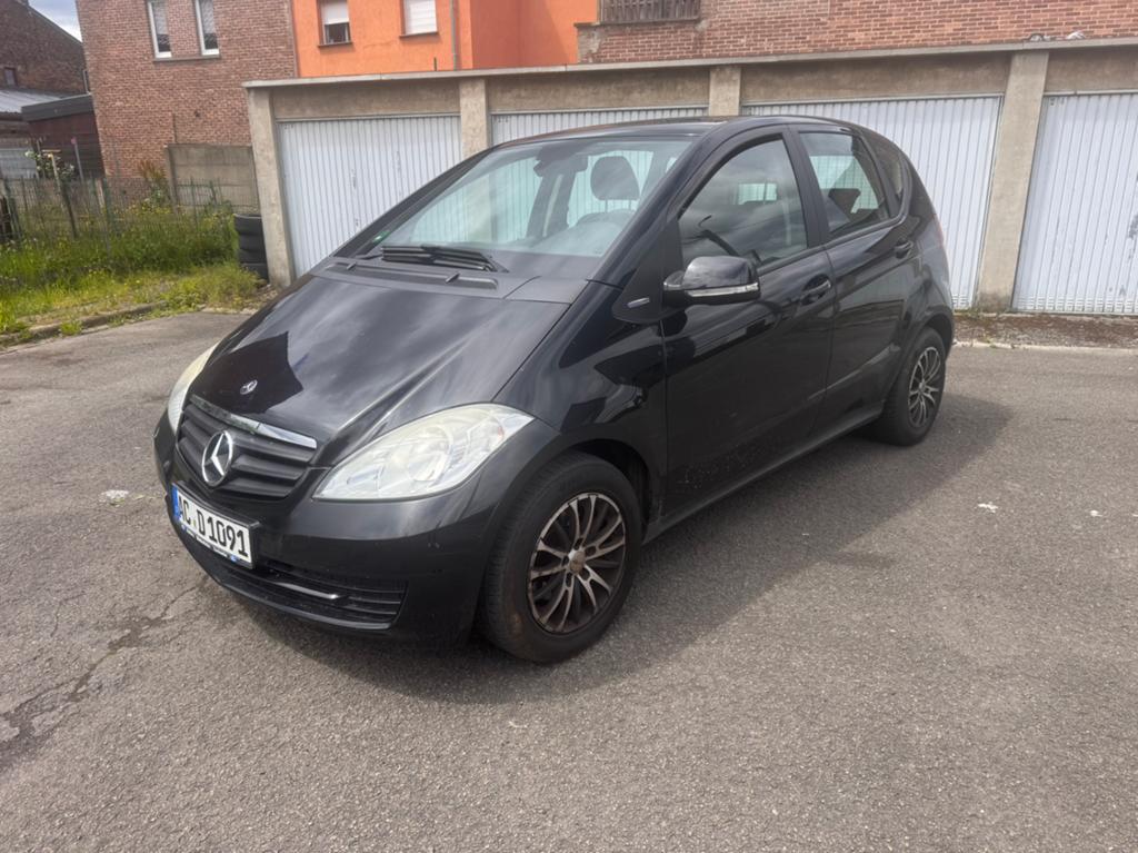 Mercedes A160 Essence / Documents Allemand, Autos, Particulier, Essence, Achat