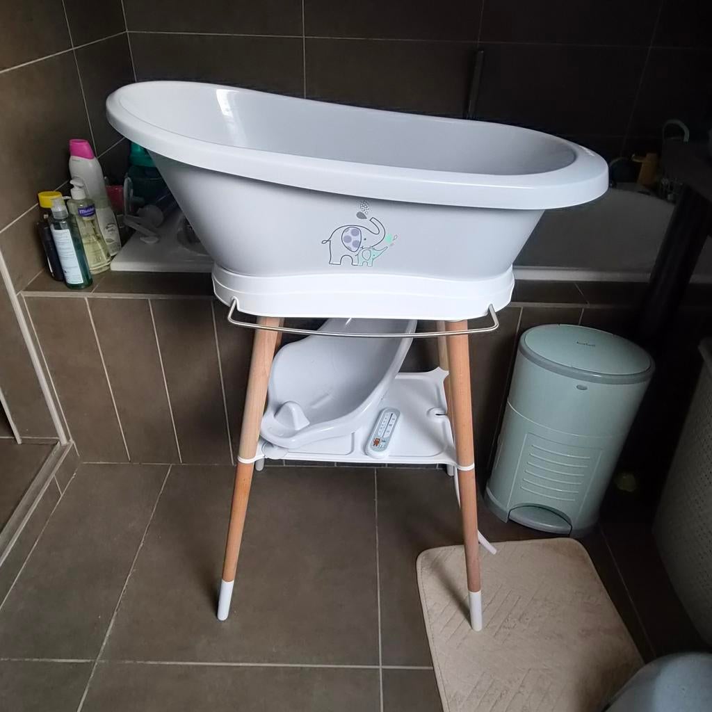 Babybadje met staander, verkleiningzitje en thermometer, Enlèvement