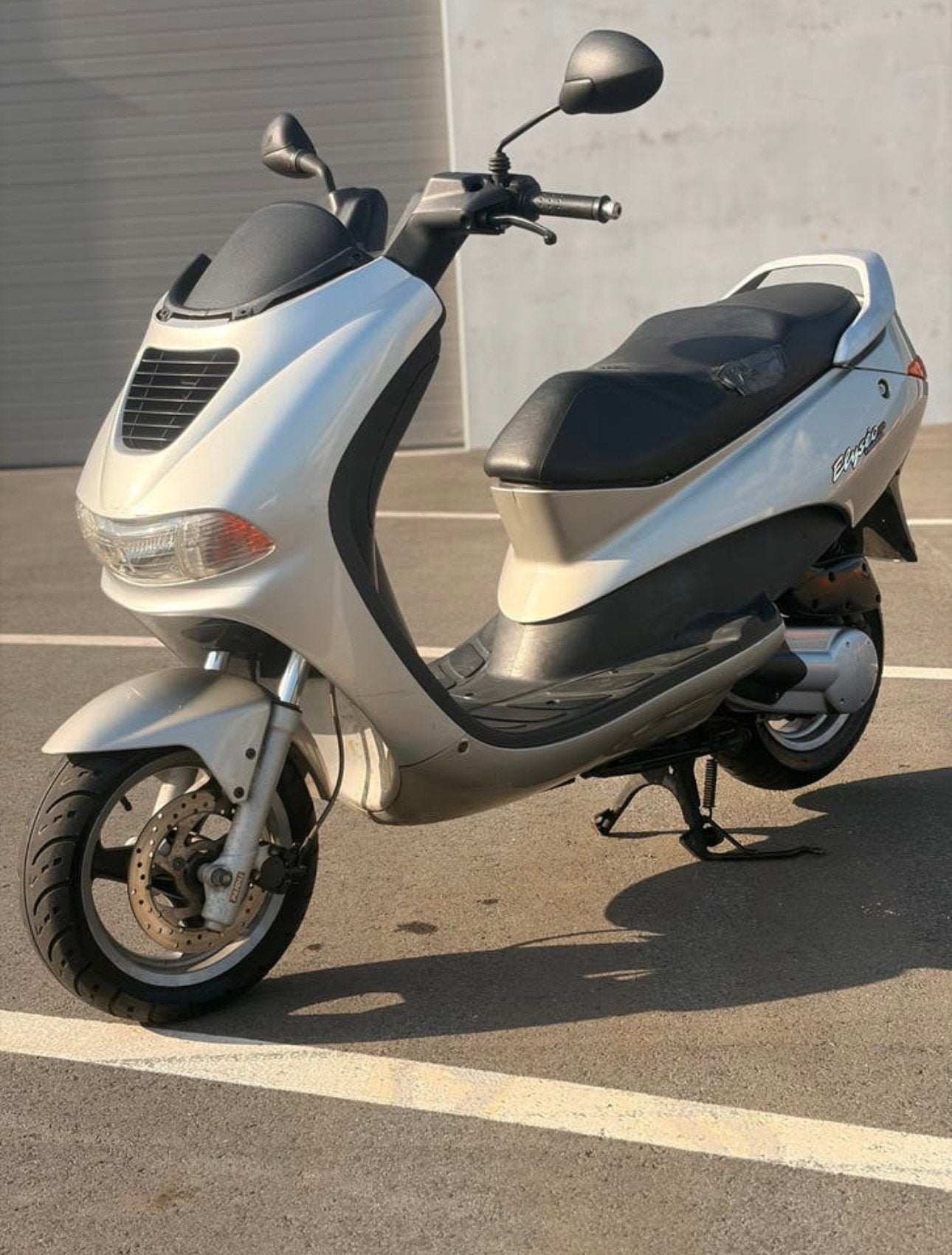 Peugeot Elystar 125cc Nette staat rijd perfect + Papieren, Fietsen en Brommers, Scooters | Peugeot, Zo goed als nieuw, Ophalen of Verzenden