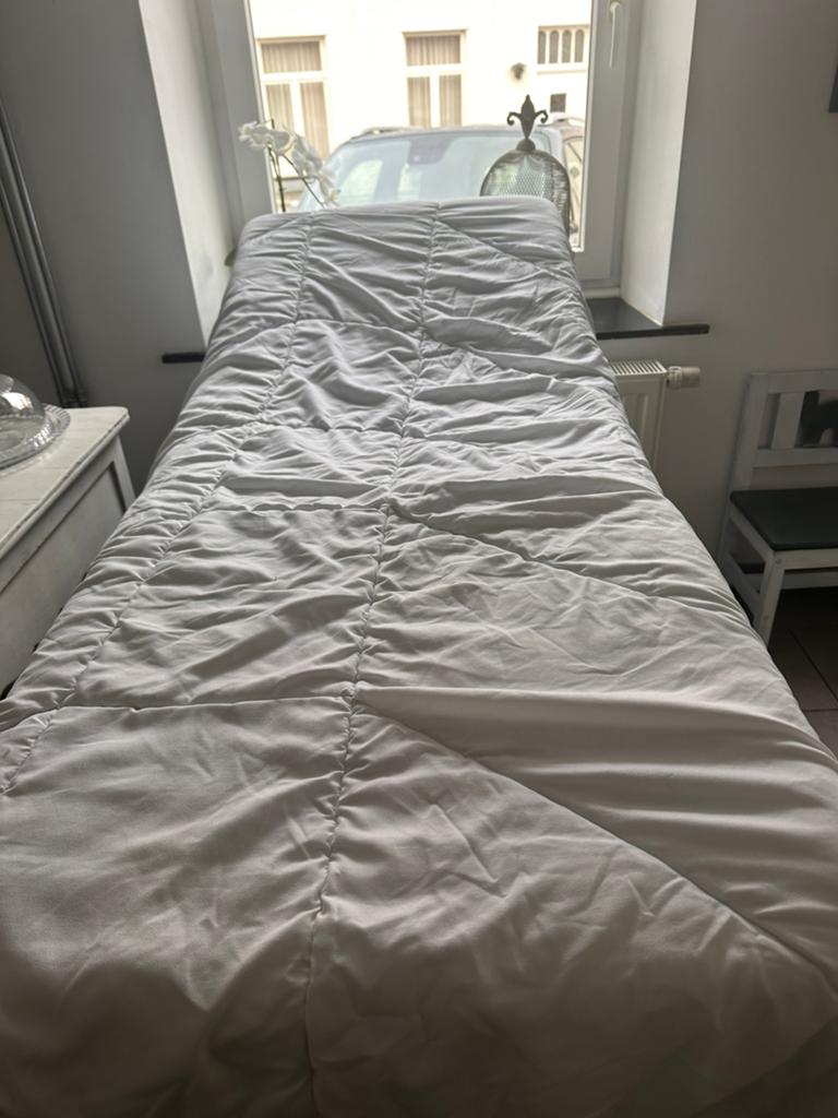 Couette blanche impeccable. 220x240, Huis en Inrichting, Slaapkamer | Beddengoed, Ophalen, Zo goed als nieuw, Tweepersoons, Wit