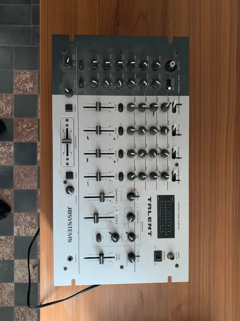 Console de mixage, Enlèvement, Utilisé, Moins de 5 canaux, Entrée micro