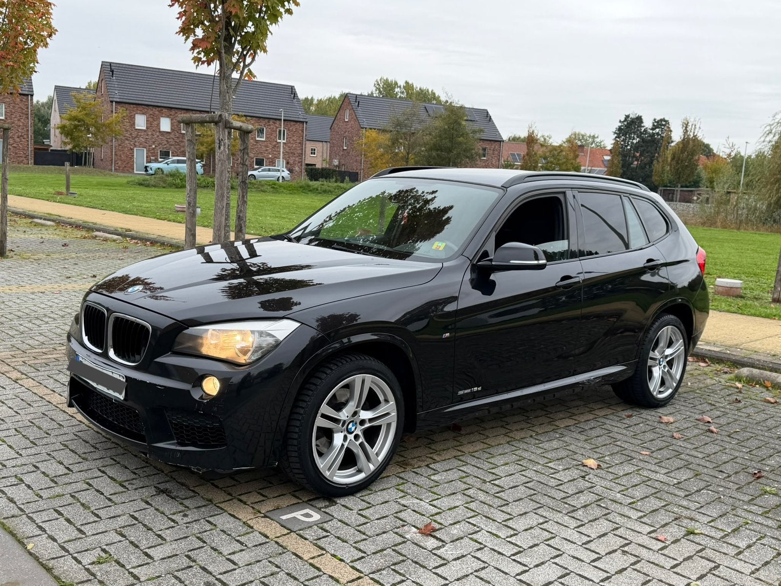 BMW X1 2.0 d sDrive16 Modèle FaceLift * M !, X1, Achat, Attache-remorque, Entreprise