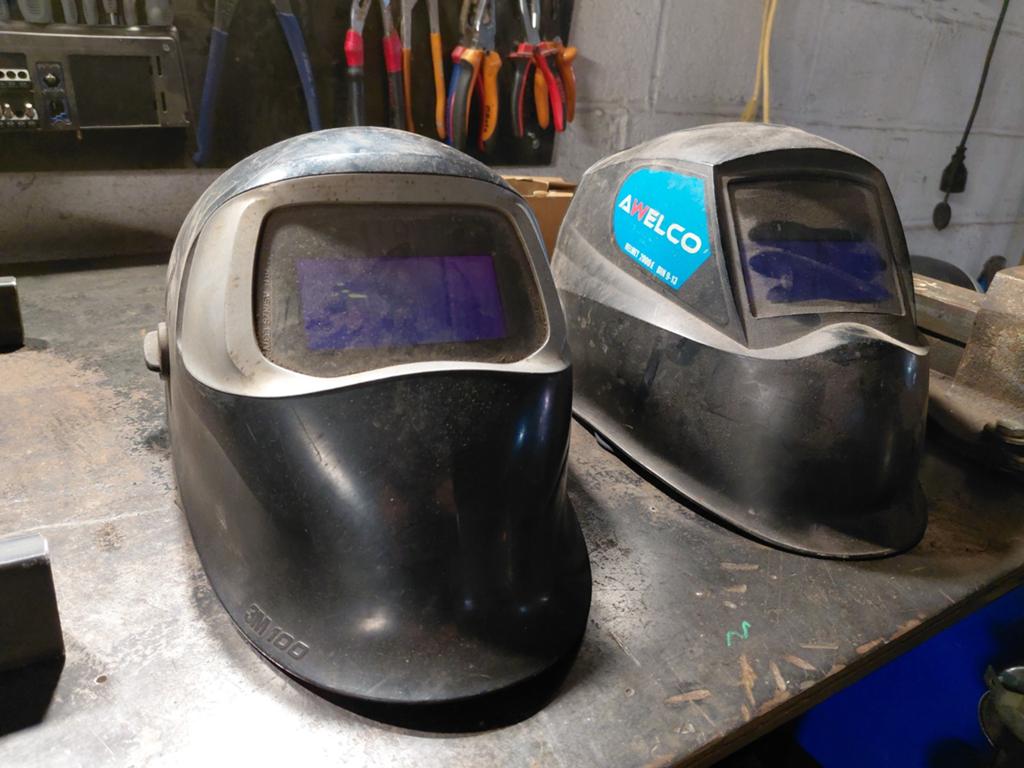 2 werkende laskappen, Doe-het-zelf en Bouw, Laskappen, Ophalen