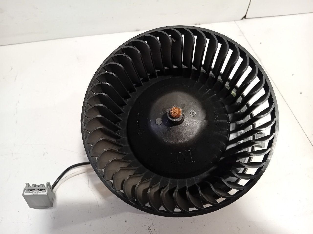 Kachel ventilator motor Opel Mokka, Onderdelen@venauto.nl, Van der Ven Autorecycling B.V., Ettenseweg 76, 4706 PB Roosendaal, The Netherlands
