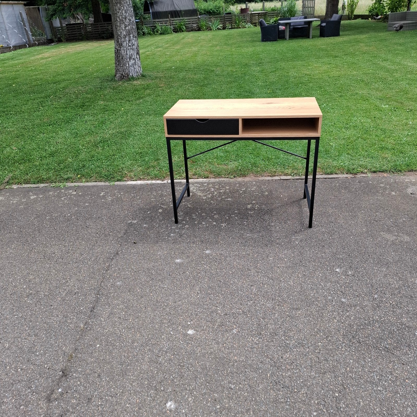 Industrieel bureautje/tafeltje/sidetable, Ophalen