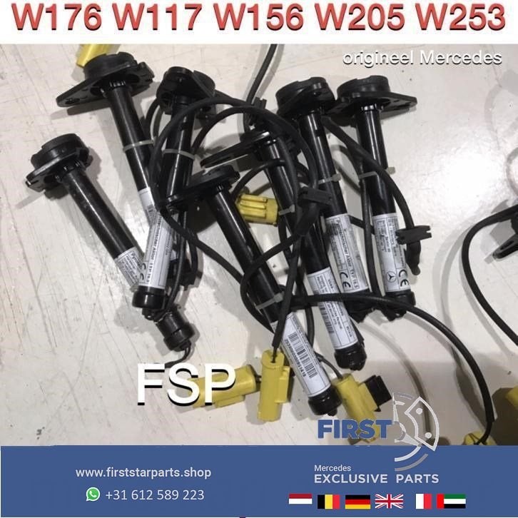Mercedes Motorkap airbag actuator L/R voetganger bescherming, Gebruikt, -, -, Ophalen of Verzenden