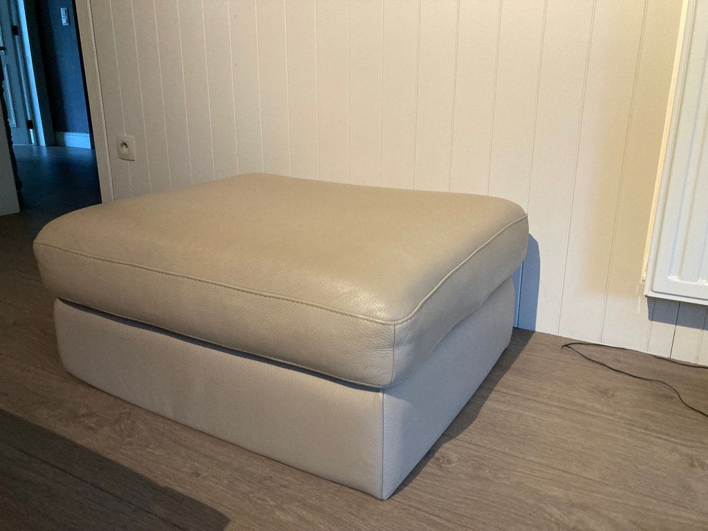 Poef Natuzzi, Huis en Inrichting, Ophalen, Zo goed als nieuw, Leer