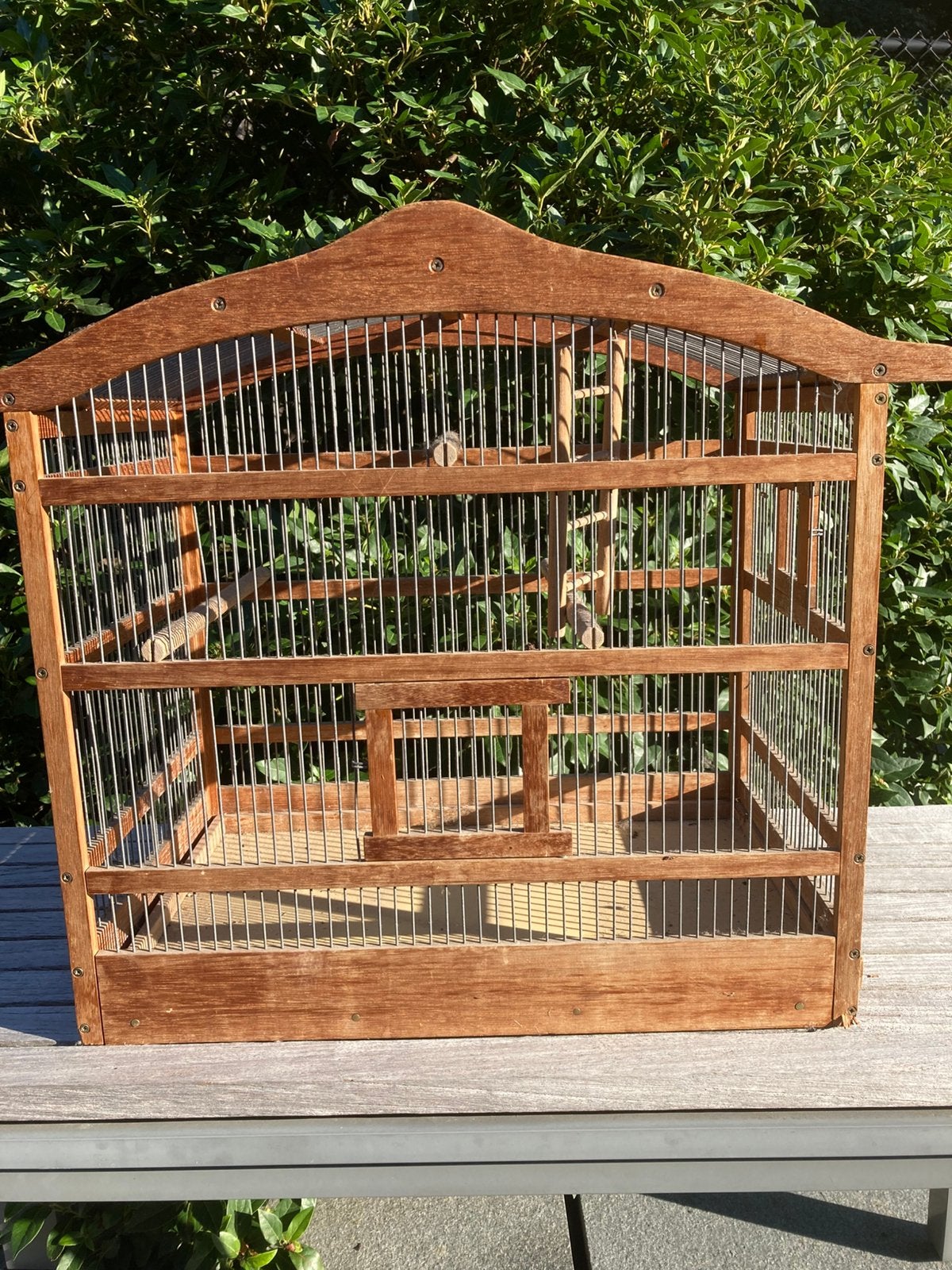 Cage à oiseaux des Balkans., Animaux & Accessoires, Enlèvement, Bois, Cage à oiseaux