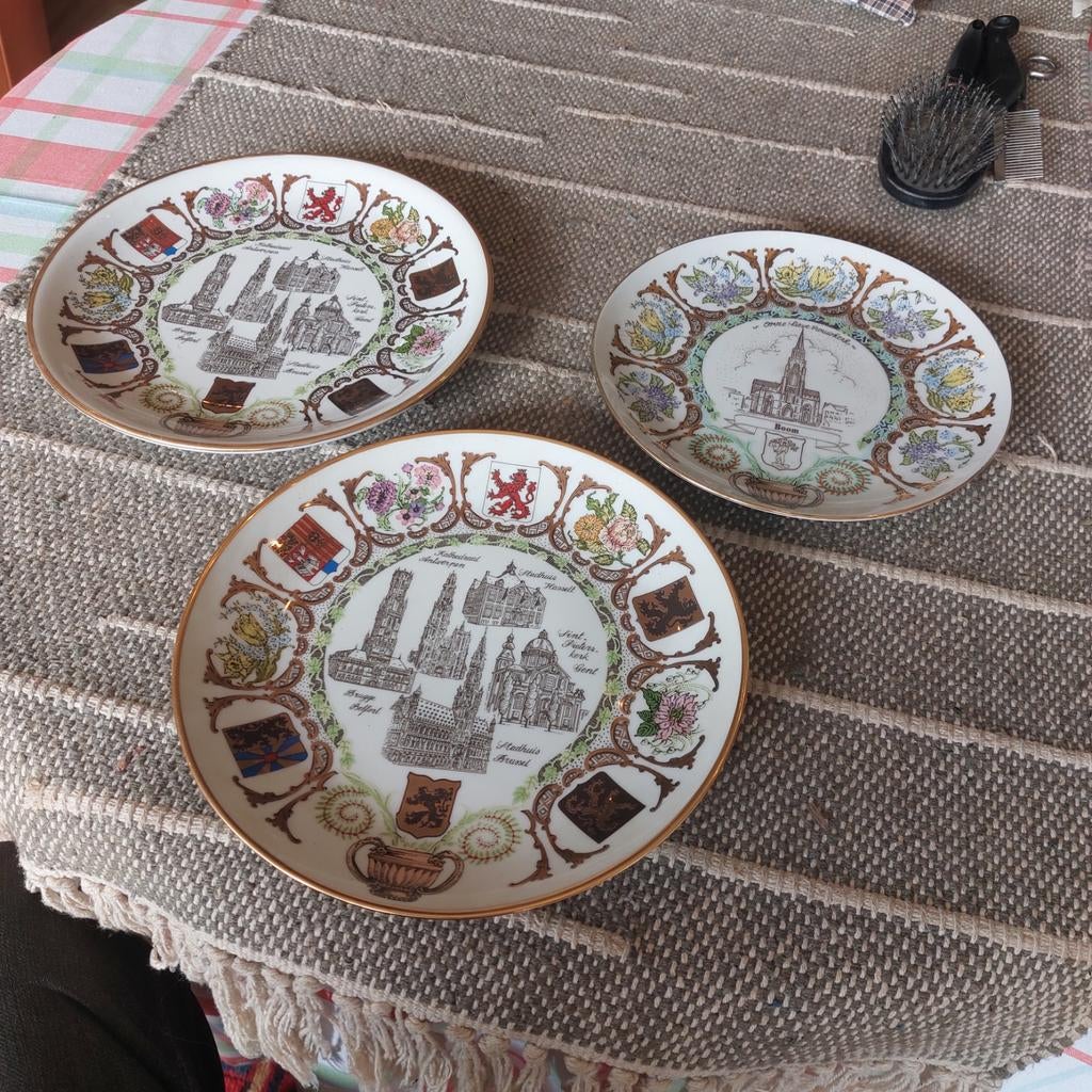 3 verzamel borden genummerd, Antiek en Kunst, Ophalen