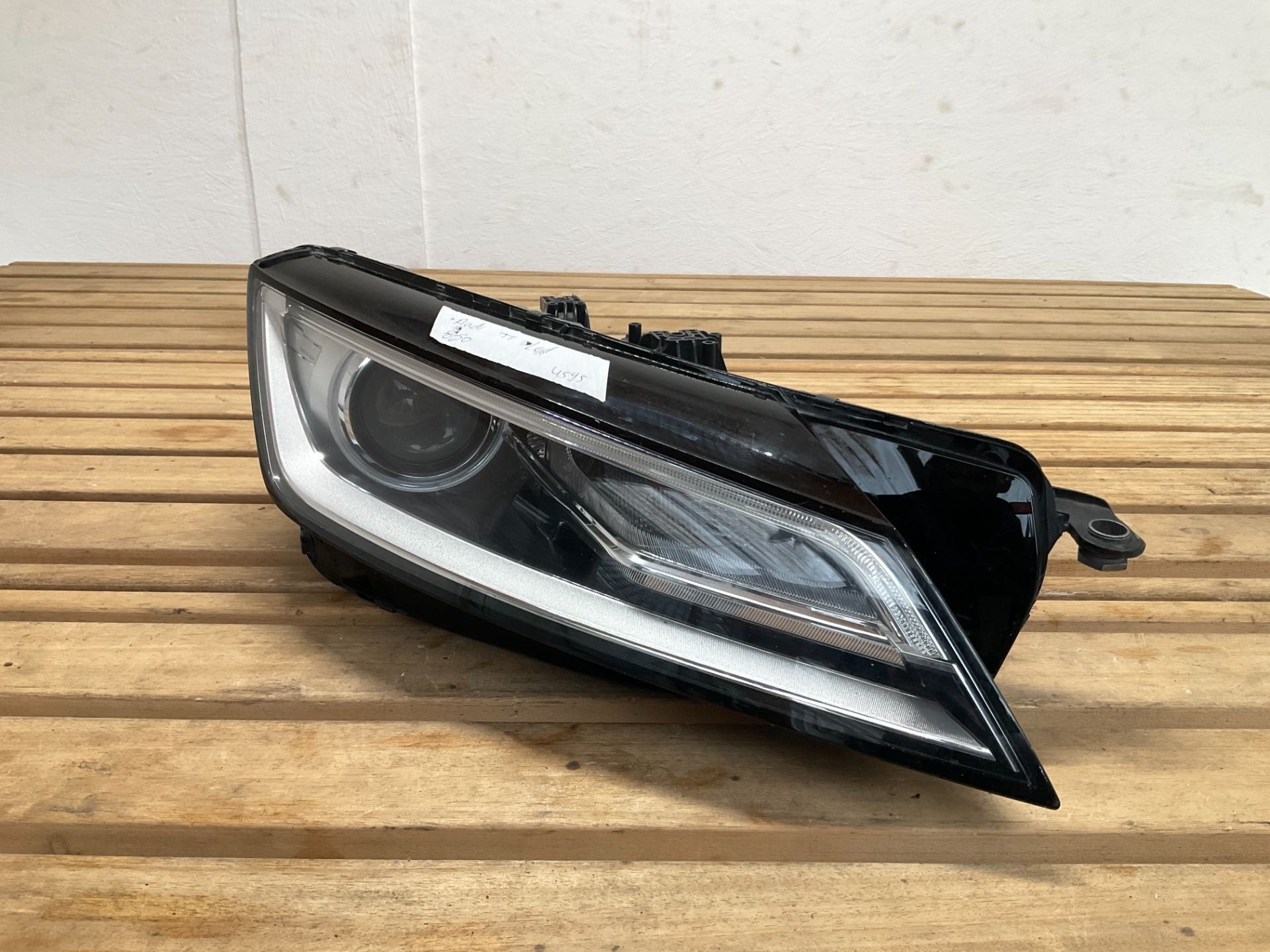 Koplamp Audi TT / TTS / TTRS (8S) (RH) 8S0941006 b7-4595, Gebruikt, AUDI AG, Auto-Union-Strasse 1
85045  Ingolstadt, DE, Audi