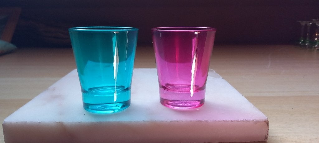 Deux verres à porto anciens colorés, Antiquités & Art, Enlèvement ou Envoi