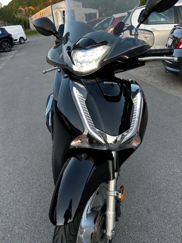 Honda sh 125 slimme scooter, Motoren, Motoren | Honda, Particulier, Scooter, Ophalen of Verzenden