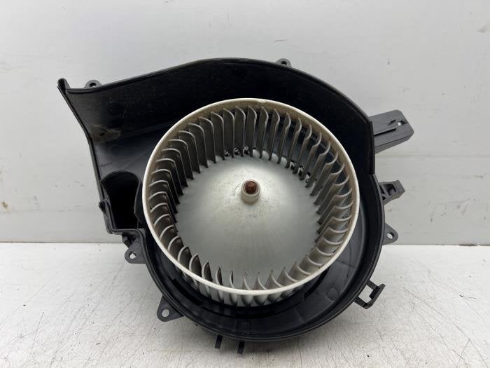Moteur de ventilation chauffage d'un Volkswagen UP, Volkswagen, -, 3 mois de garantie, Utilisé