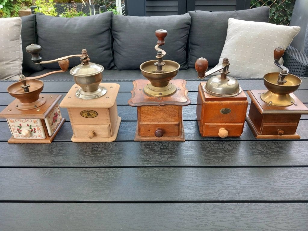 Lot 5 moulins anciens vintage bois et laiton, Enlèvement