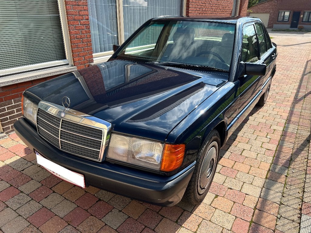 Mercedes 190 1.8 essence 123000 km 02/1991 automatique, Autos, Mercedes-Benz, Particulier, Série 190, ABS, Essence, Berline, 4 portes