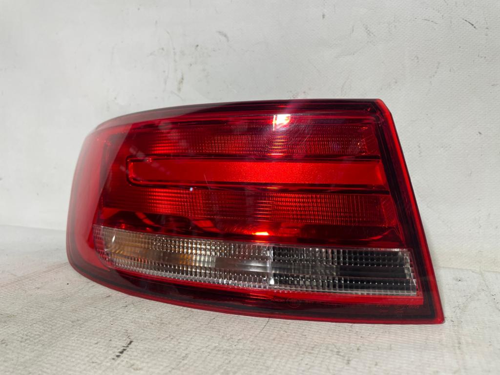 Linker achterlicht AUDI A4 8W5945069A, Ophalen, Gebruikt, Audi