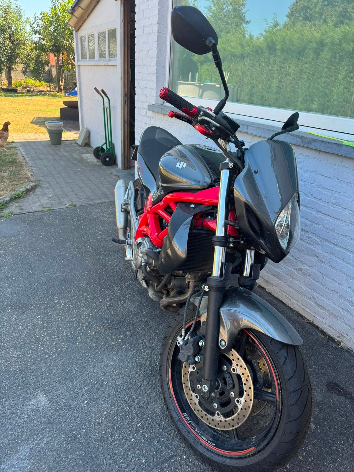 Susuki sfv 650A, Motoren, Particulier