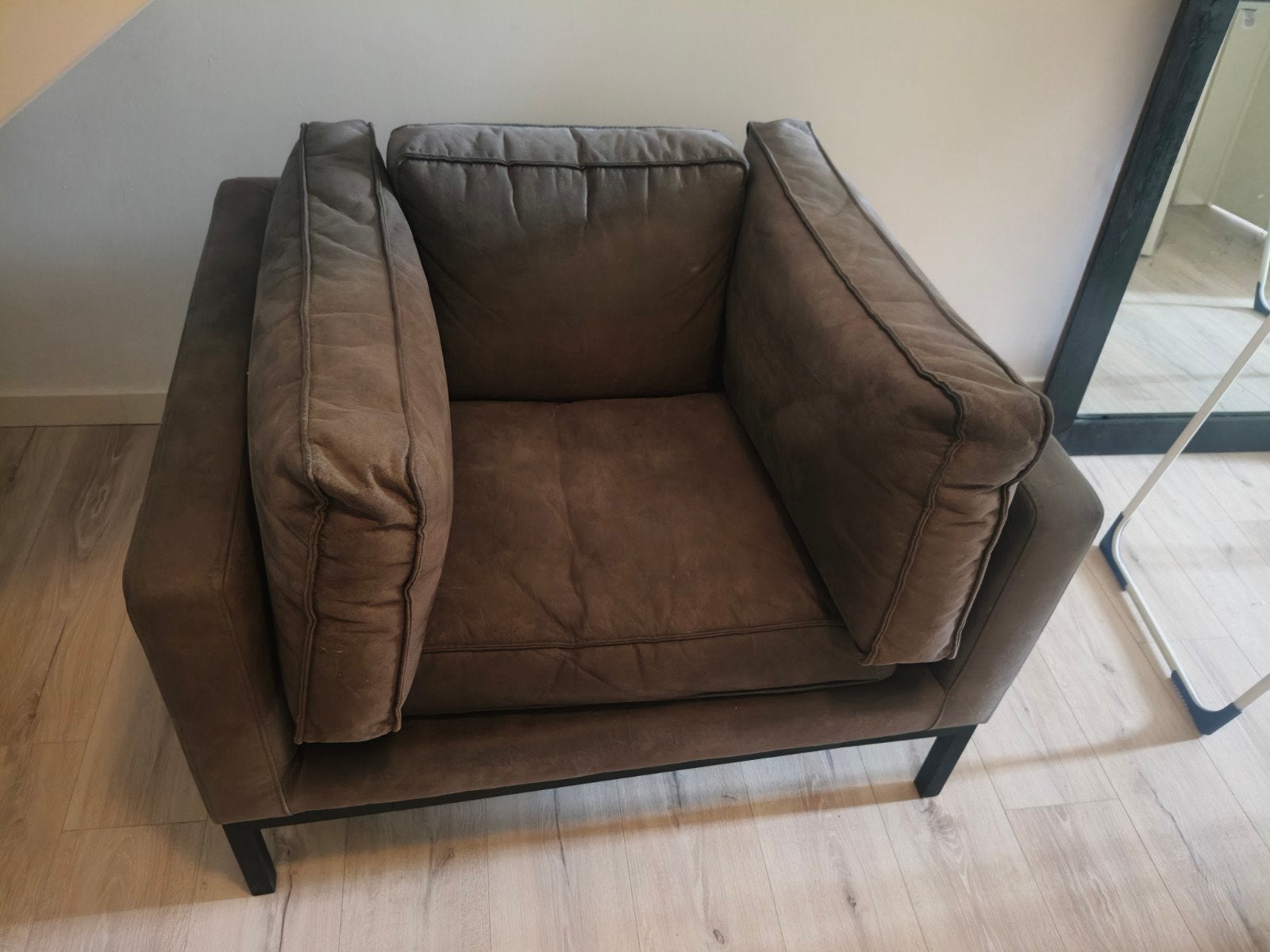 grijs bruine fauteuil, Ophalen, Zo goed als nieuw