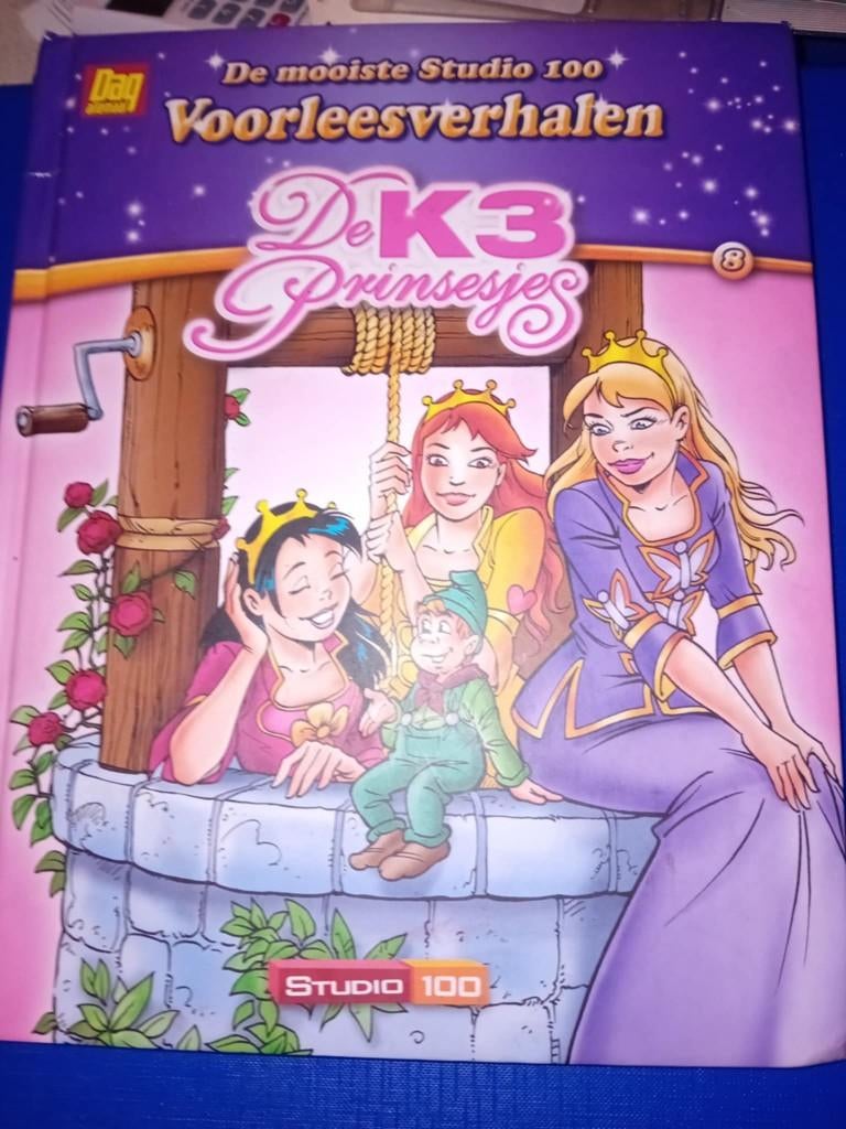 boek de k3 prinsesjes, Boeken, Ophalen of Verzenden, Zo goed als nieuw, Studio 100, Sprookjes