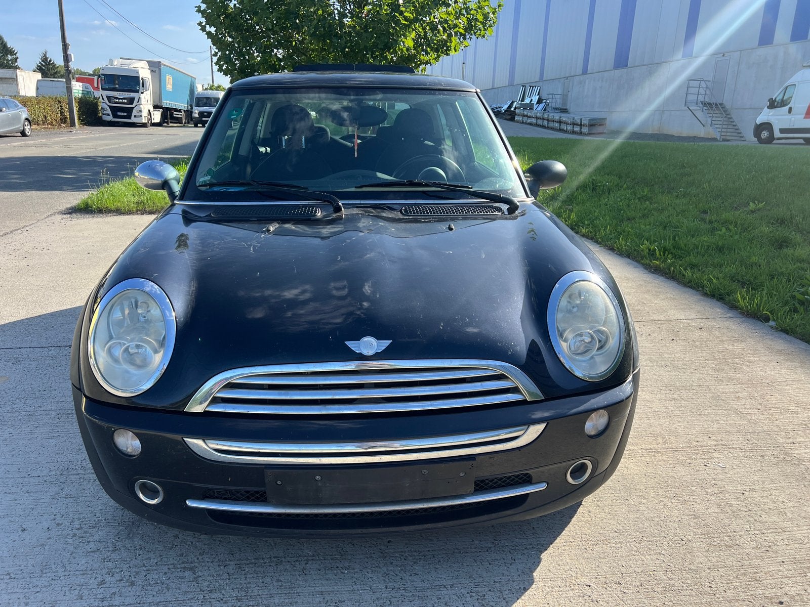 Mini Cooper    1.6 Essnece, Bedrijf, Handgeschakeld, Cooper, 3 deurs
