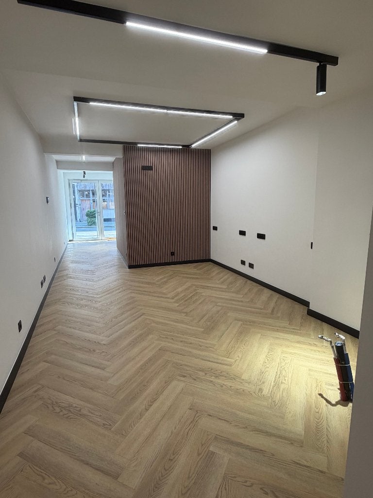 Handelspand te huur centrum Mechelen nabij Bruul, 48 m², Huur, Praktijkruimte