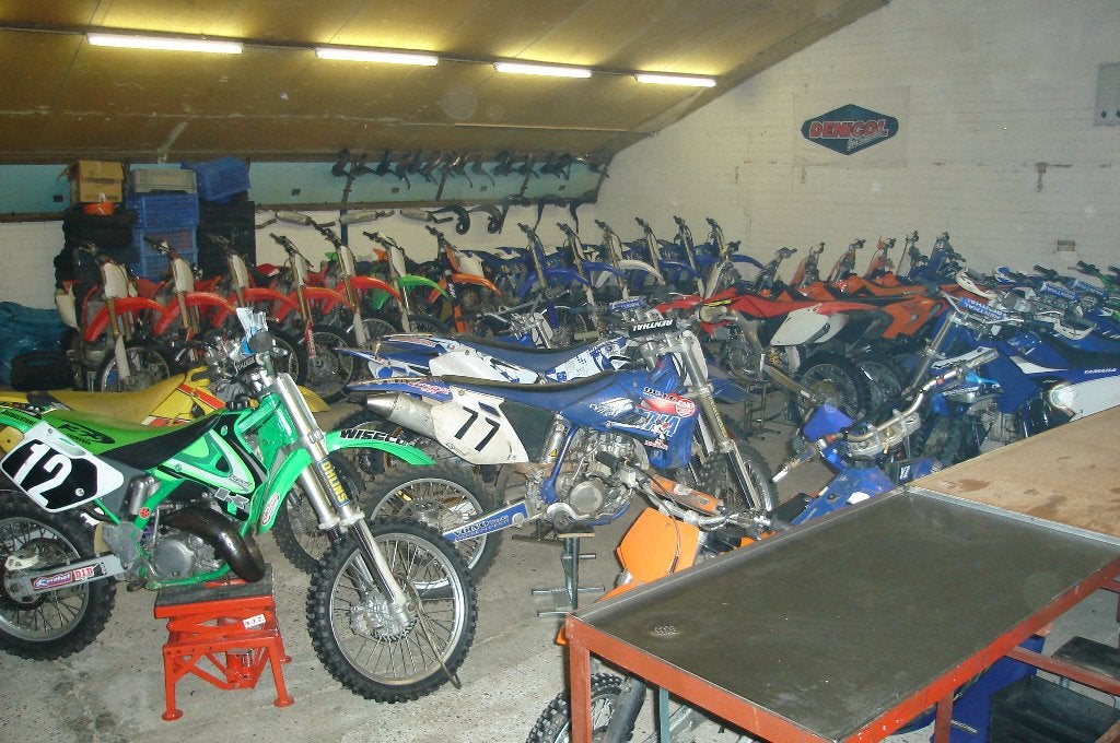 yamaha yz 125 - yz 250 TE KOOP GEVRAAGD honda crf 250 450, Vélos & Vélomoteurs, Cyclomoteurs | Cyclomoteurs de cross, Enlèvement