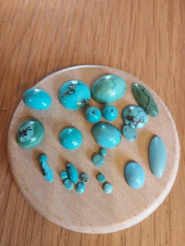 Set echte turkooizen. 24 stuks, Handtassen en Accessoires, Edelstenen, Ophalen
