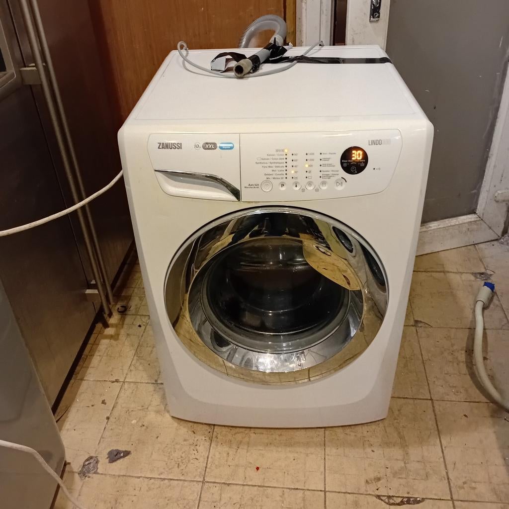 Lave linge zanussi 10 kg, Electroménager