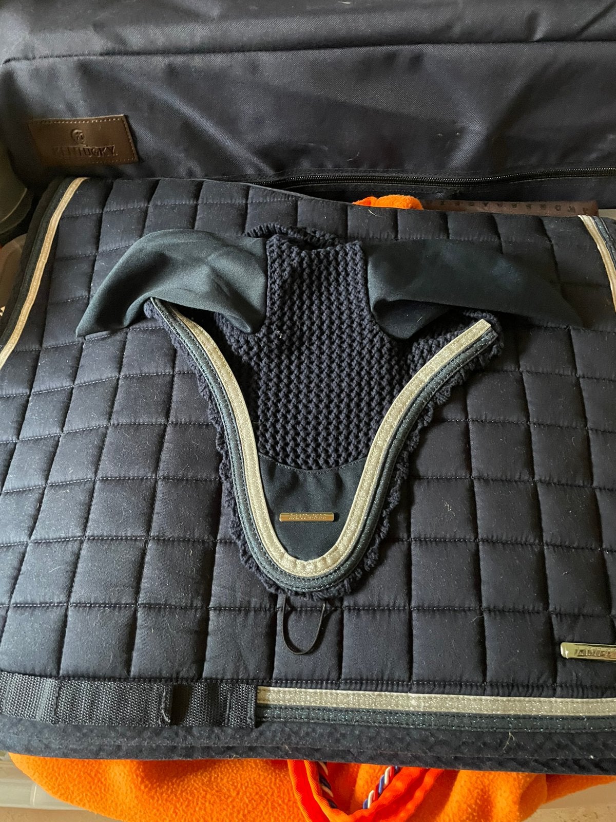 Tapis de selle bleu avec corne, Animaux & Accessoires, Chevaux & Poneys | Couvertures & Couvre-reins, Bleu, Pailleté, Enlèvement