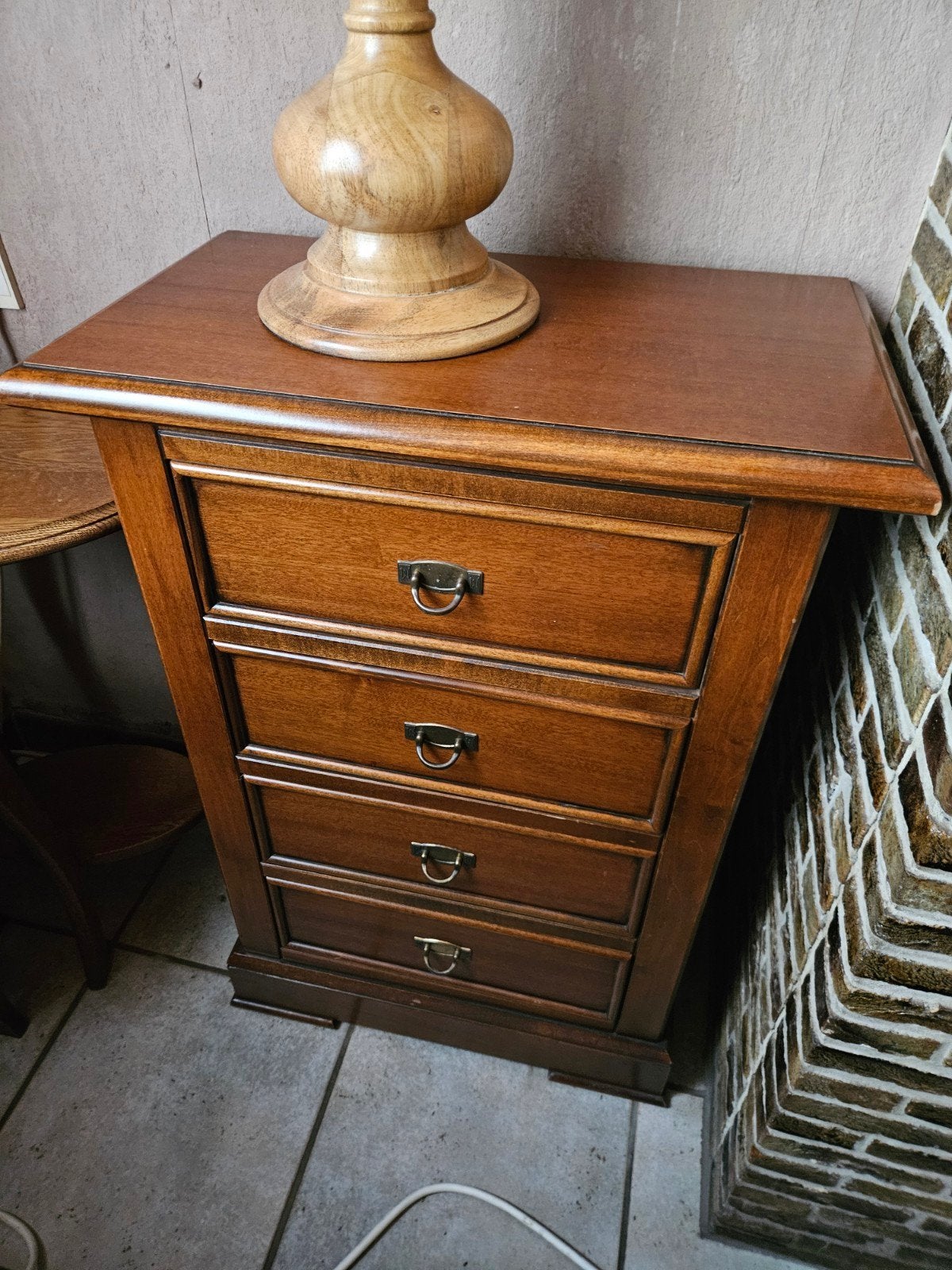 jolie armoire à 4 tiroirs, Maison & Meubles, Enlèvement