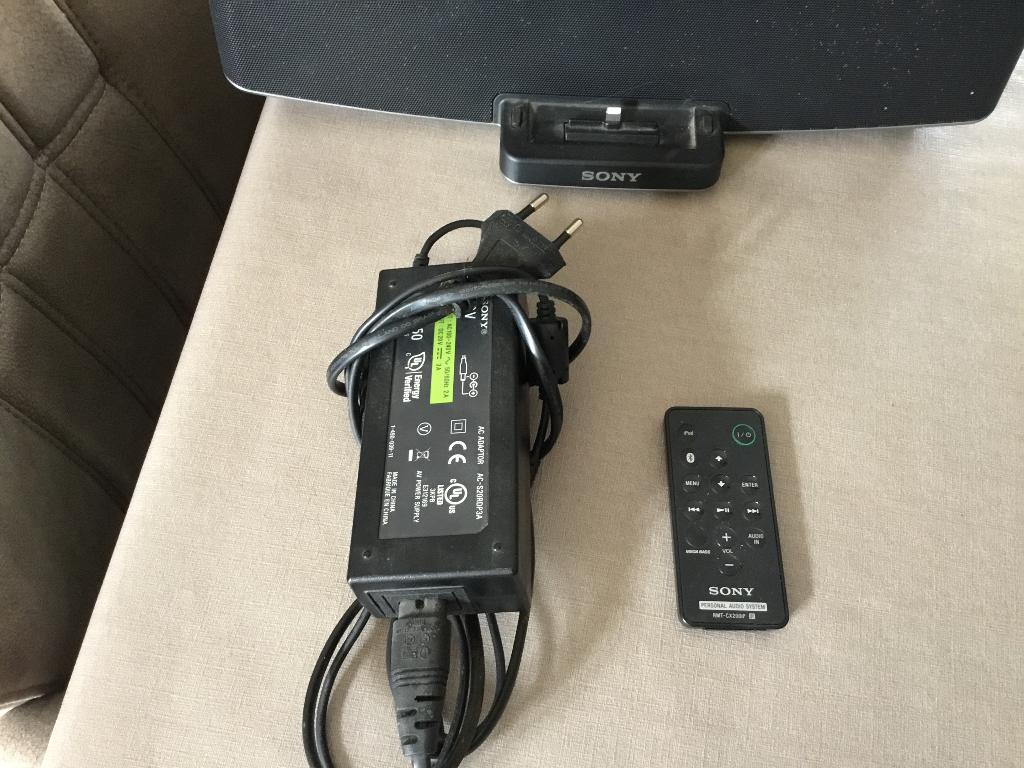 Docking station, Ophalen, Zo goed als nieuw, Docking station, Telefoon